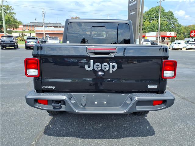 2023 Jeep Gladiator Overland