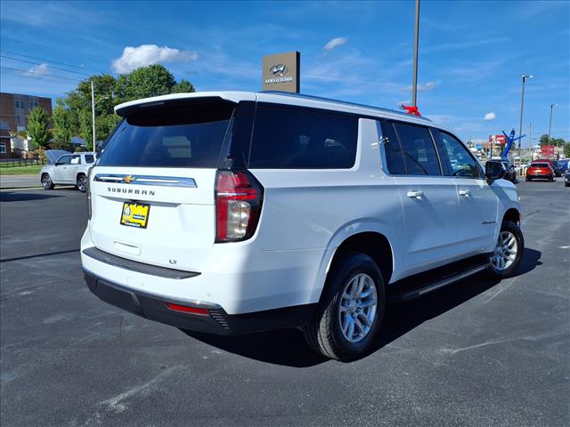 2023 Chevrolet Suburban LT
