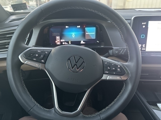 2024 Volkswagen Atlas Cross Sport 2.0T SE w/Technology