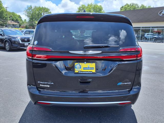 2024 Chrysler Pacifica Plug-In Hybrid Pinnacle