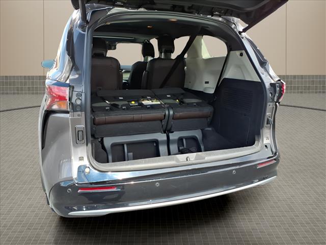 2021 Toyota Sienna Platinum 7 Passenger
