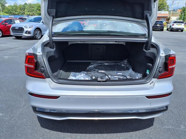 2024 Volvo S60 Recharge T8 Plus Dark Theme