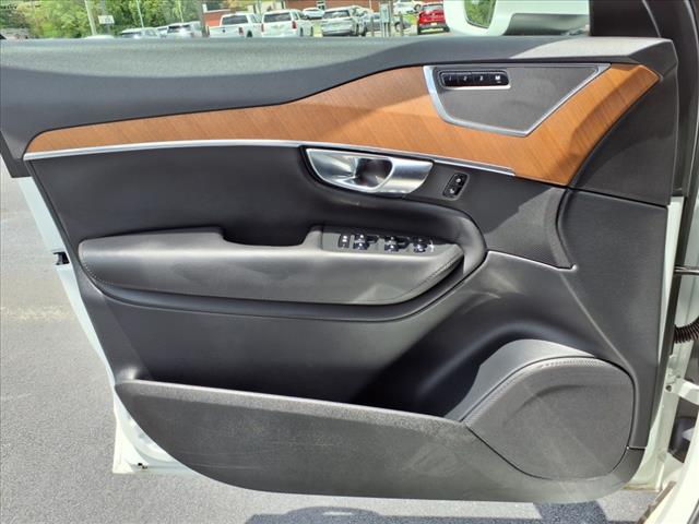 2025 Volvo XC90 B6 Plus 7-Seater