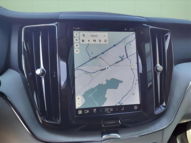 2025 Volvo XC60 T8 Plus