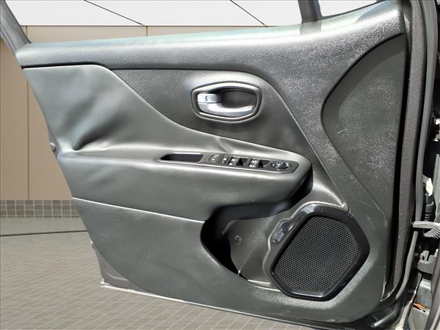 2016 Jeep Renegade Latitude JUSTICE EDITION