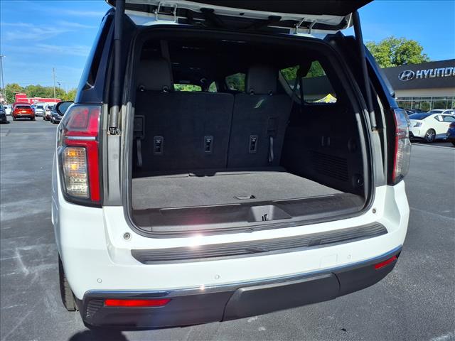 2023 Chevrolet Suburban LT