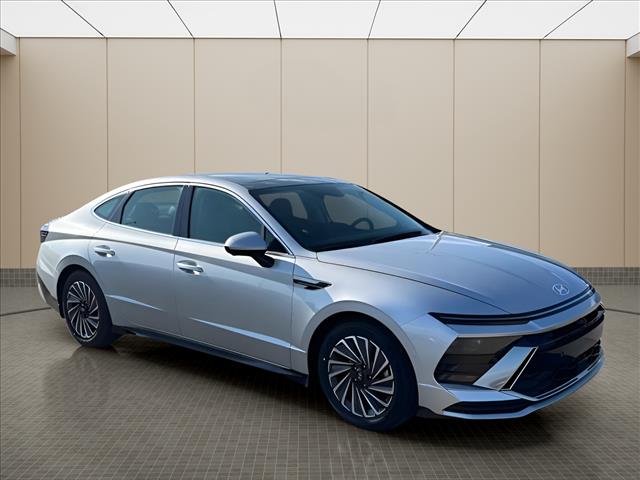 2025 Hyundai SONATA Hybrid Limited