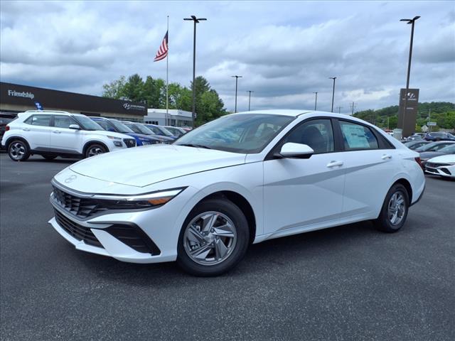 2025 Hyundai ELANTRA SE