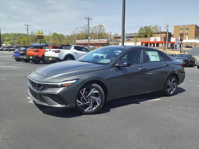 2025 Hyundai ELANTRA SEL