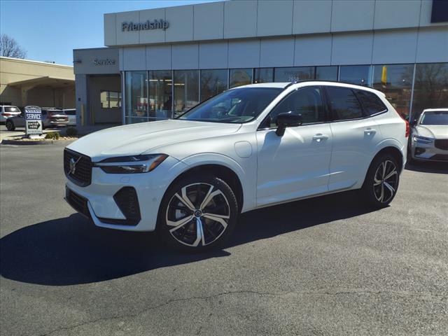2025 Volvo XC60 T8 Ultra