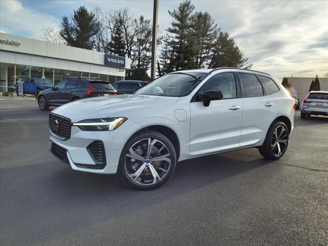 2025 Volvo XC60 T8 Ultra