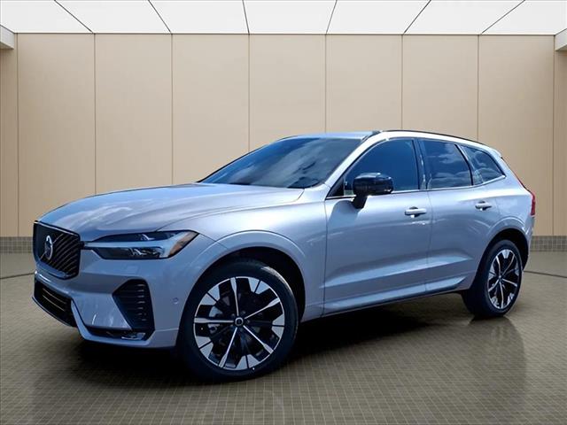2026 Volvo XC60 B5 Plus Dark Theme
