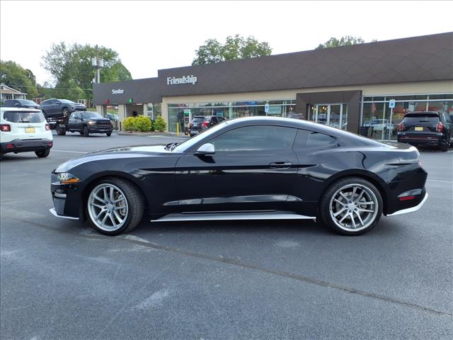 2022 Ford Mustang EcoBoost