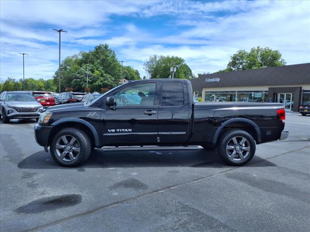2015 Nissan Titan SV