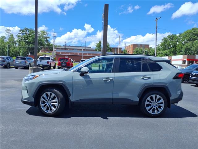 2022 Toyota RAV4 XLE Premium