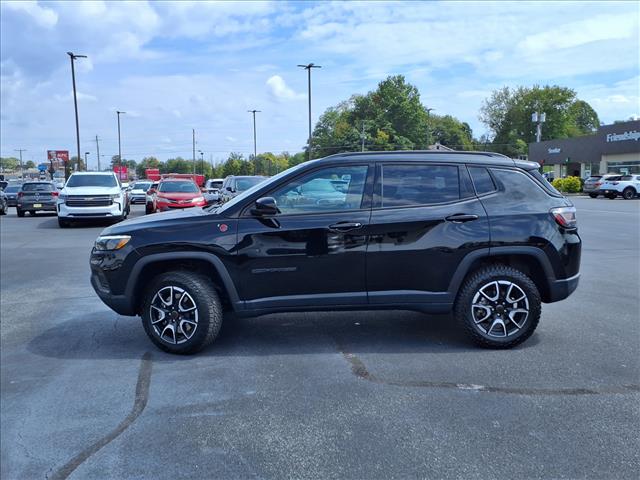 2025 Jeep Compass Trailhawk