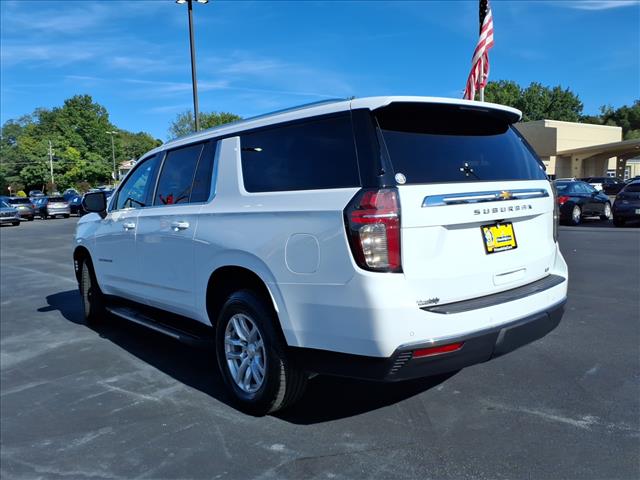 2023 Chevrolet Suburban LT