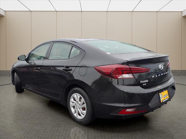2019 Hyundai ELANTRA SE