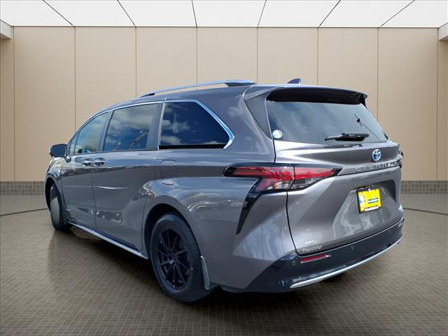 2021 Toyota Sienna Platinum 7 Passenger