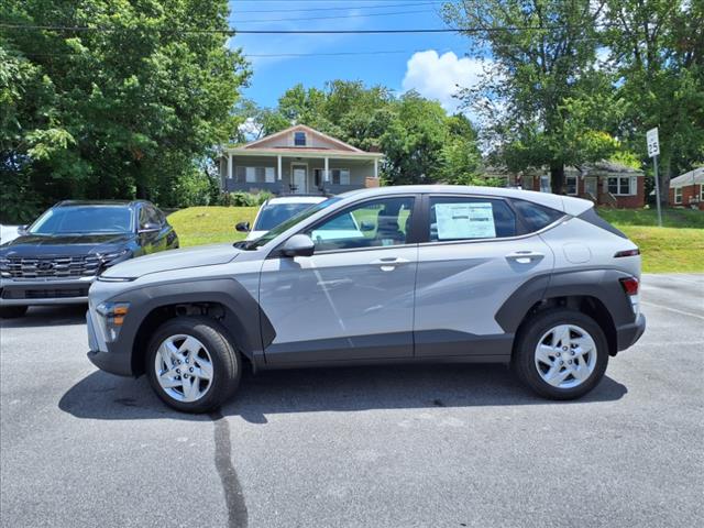 2025 Hyundai KONA SE