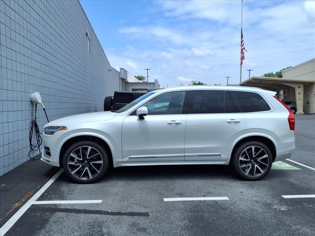 2025 Volvo XC90 B6 Plus 7-Seater