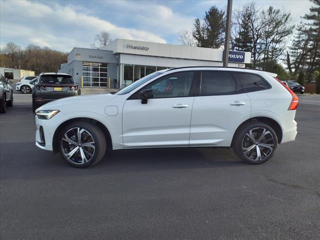 2025 Volvo XC60 T8 Ultra