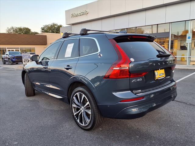 2022 Volvo XC60 B5 Momentum