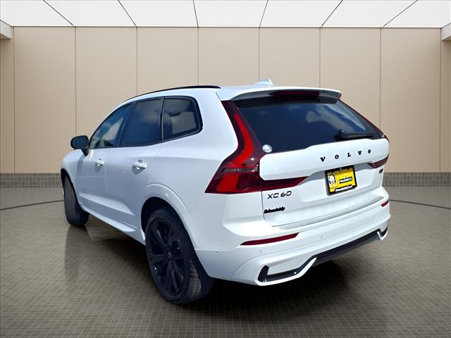 2026 Volvo XC60 B5 Ultra Black Edition