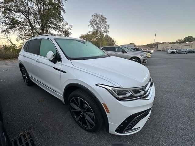 2022 Volkswagen Tiguan 2.0T SEL R-Line