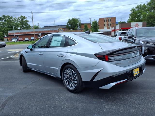2025 Hyundai SONATA Hybrid Limited