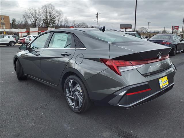 2025 Hyundai ELANTRA Limited