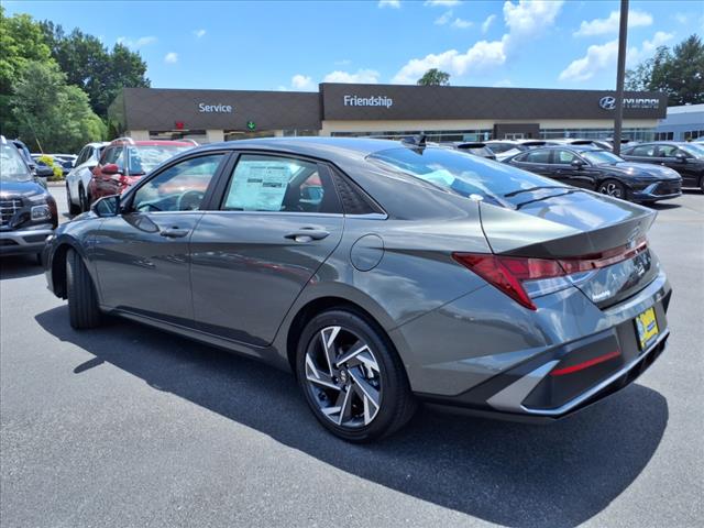 2025 Hyundai ELANTRA Limited