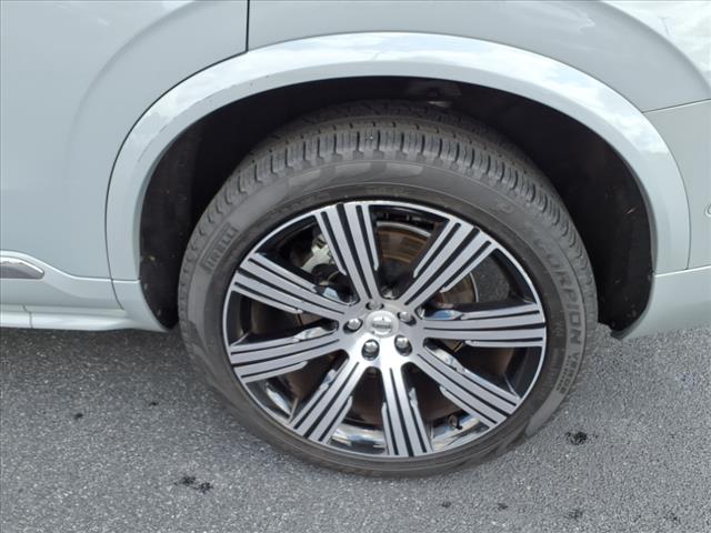 2024 Volvo XC90 B6 Plus Bright Theme