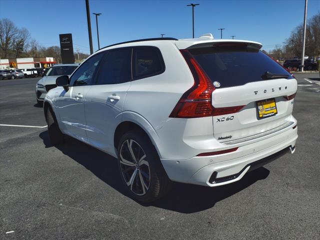 2025 Volvo XC60 T8 Ultra