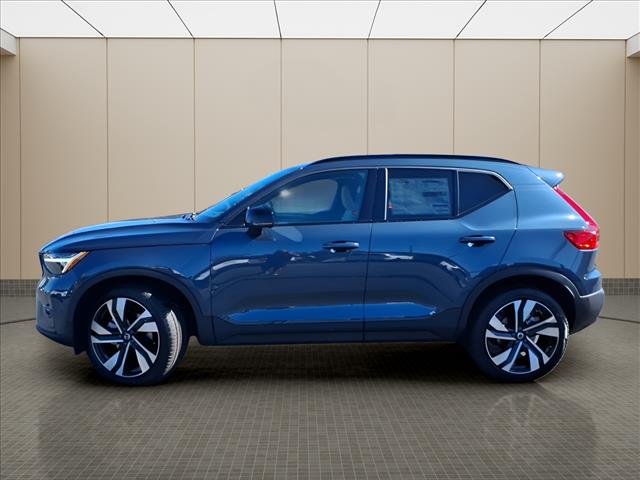 2026 Volvo XC40 B5 Ultra