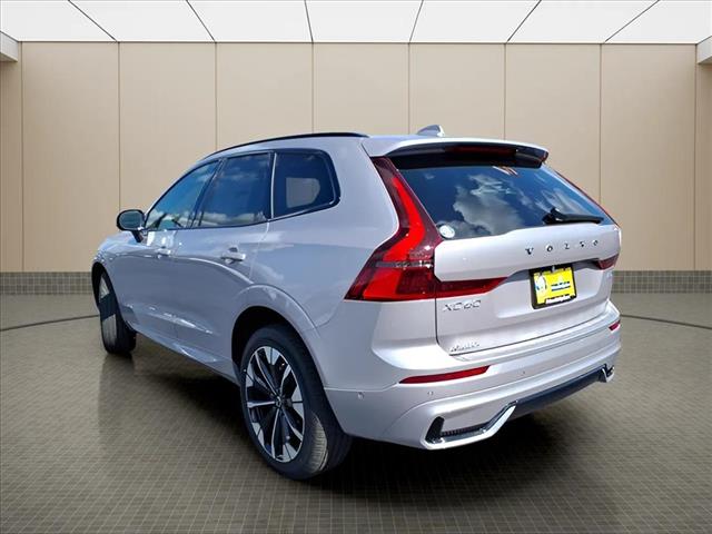 2026 Volvo XC60 B5 Plus Dark Theme