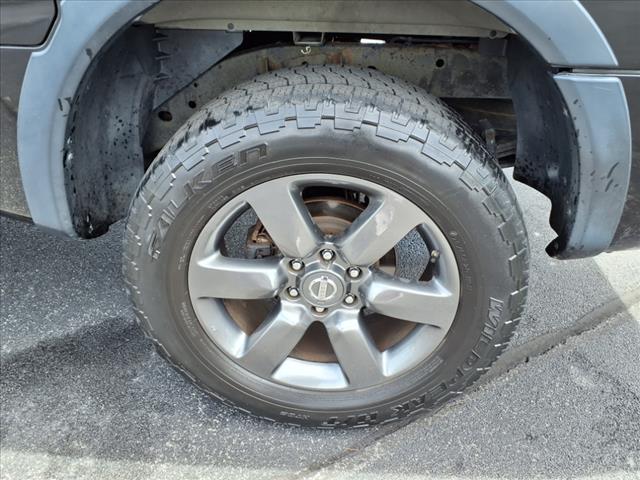 2015 Nissan Titan SV