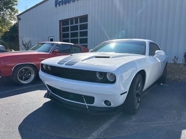 2022 Dodge Challenger SXT