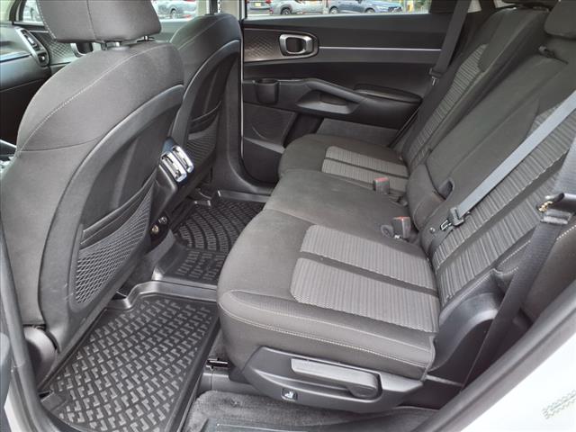 2022 Kia Sorento LX