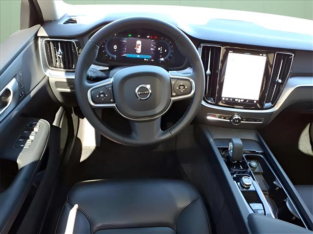 2025 Volvo S60 B5 Core