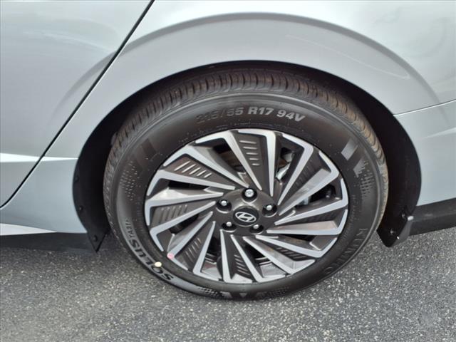 2025 Hyundai SONATA Hybrid Limited