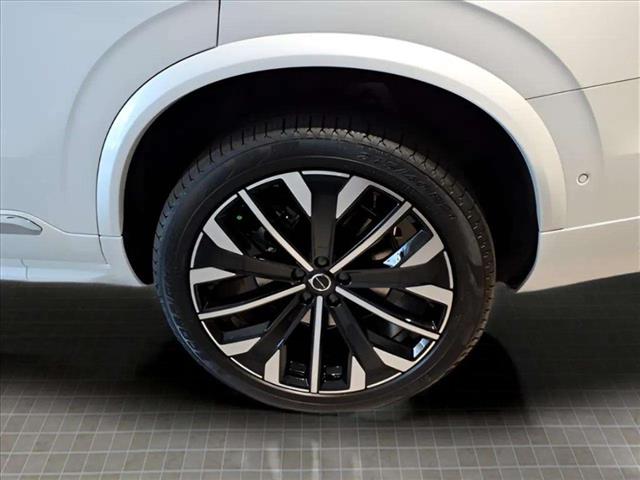 2026 Volvo XC90 T8 Plus 7 Passenger