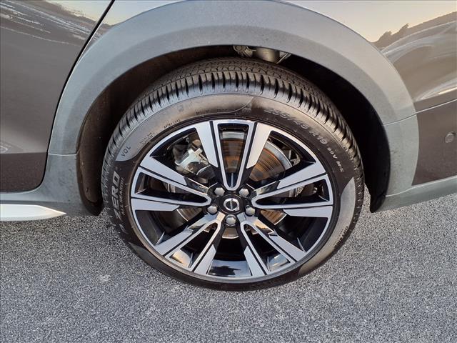 2024 Volvo V60 Cross Country Ultimate