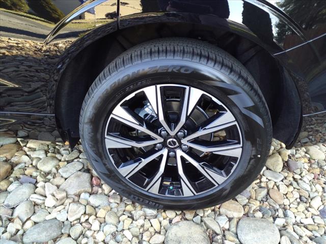 2025 Volvo XC60 B5 Core