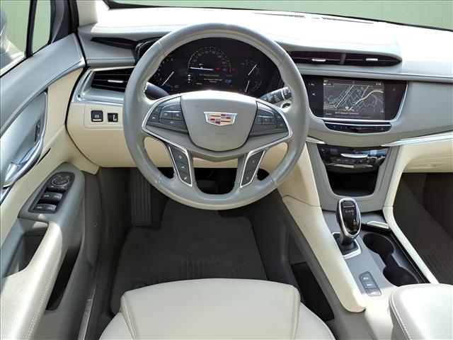 2018 Cadillac XT5 Premium Luxury