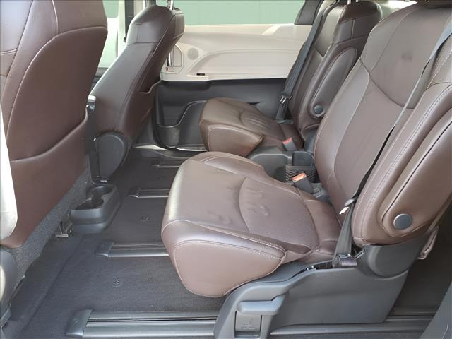2021 Toyota Sienna Platinum 7 Passenger