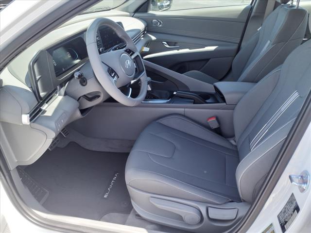 2025 Hyundai ELANTRA SEL