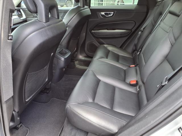 2019 Volvo XC60 T5 Momentum