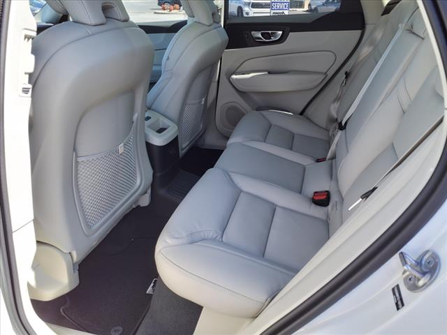 2025 Volvo XC60 T8 Ultra