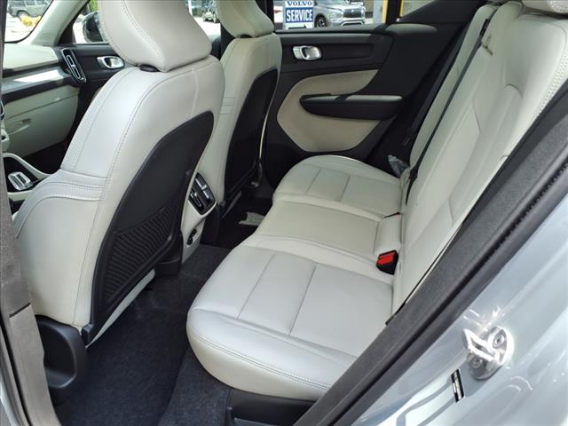 2026 Volvo XC40 B5 Plus Dark Theme